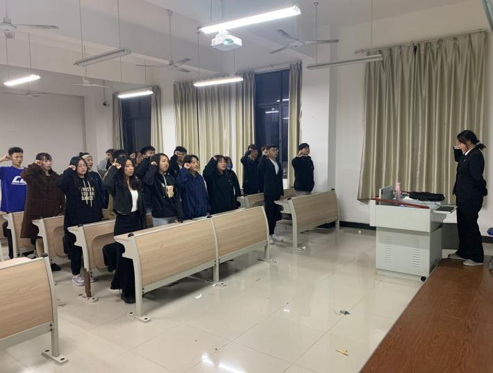我院顺利举行学习习近平总书记在纪念辛亥革命110周年大会上发表重要讲话主题团日活动(图3)